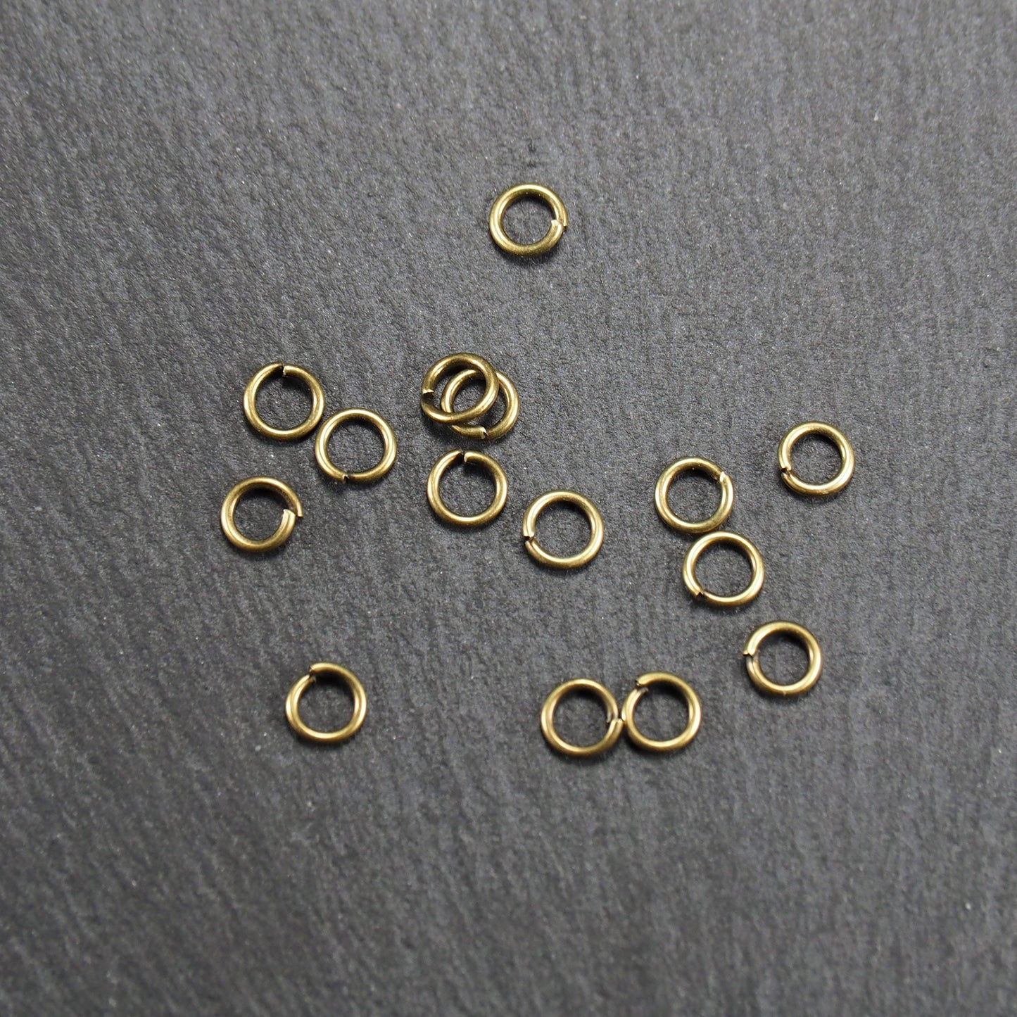 200 Binderinge 4 mm, Eisen bronzefarben, 10978