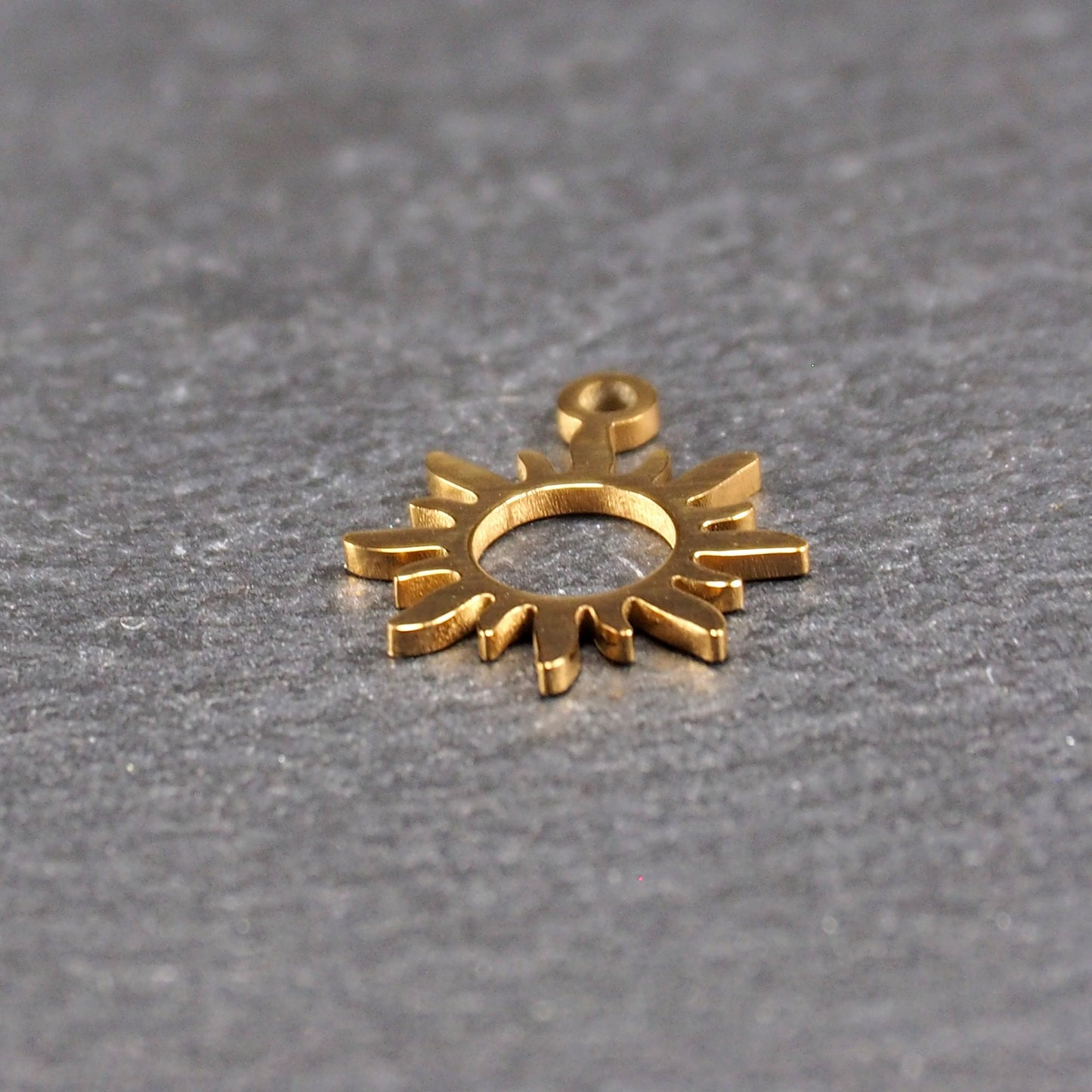 Anhänger Sonne, Edelstahl 304L, ionenvergoldet, 11102