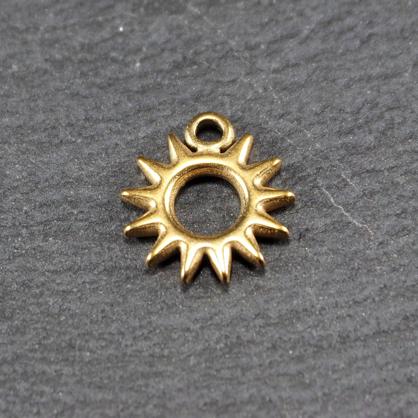 Anhänger Sonne, chirurgischer Edelstahl 316L, ionenvergoldet, 11086