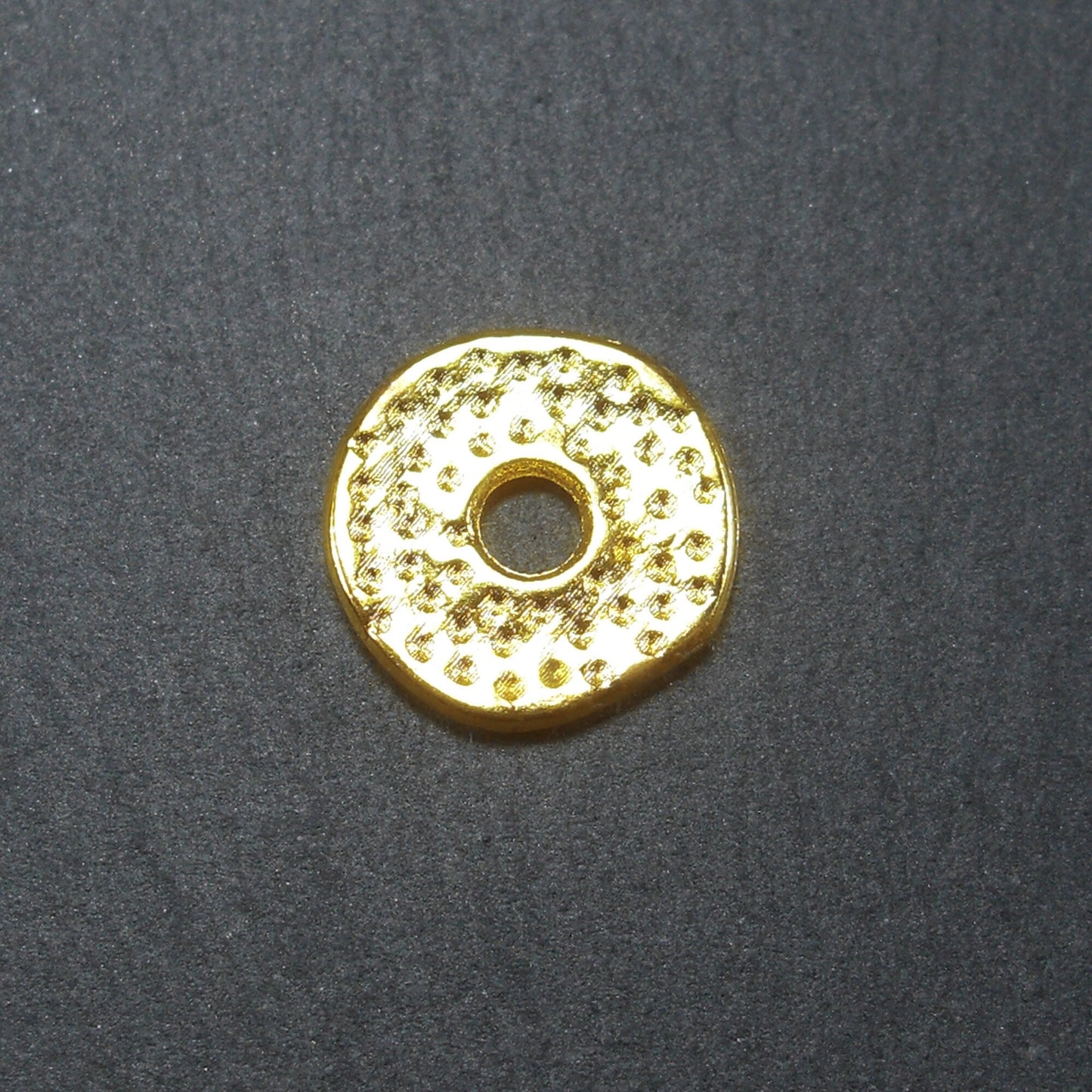 10 Spacer Perlen, Donuts goldfarben, 10460