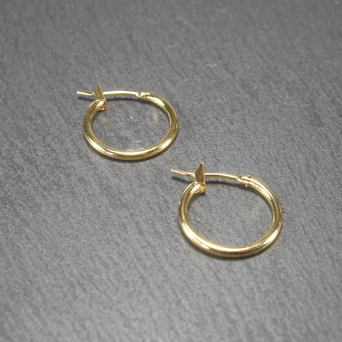 1 Paar Creolen, 16 mm, Klappcreolen, Messing 24 K vergoldet, 10701