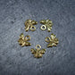 5 Anhänger kleine Biene, antik goldfarben, 10056