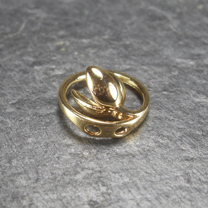 Runder 3D Anhänger floral, 24 Karat vergoldet, 10820