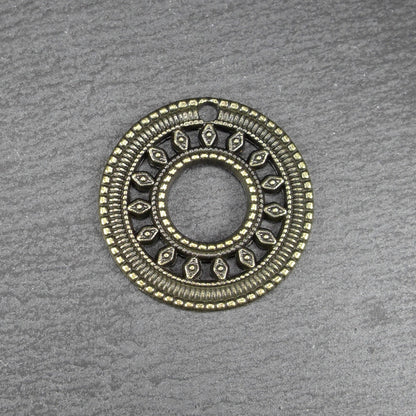 2 Anhänger Mandala, bronzefarben geschwärzt, 10863
