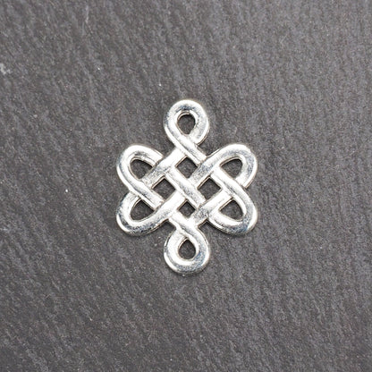 5 Anhänger Keltischer Knoten, antik silberfarben, 10868