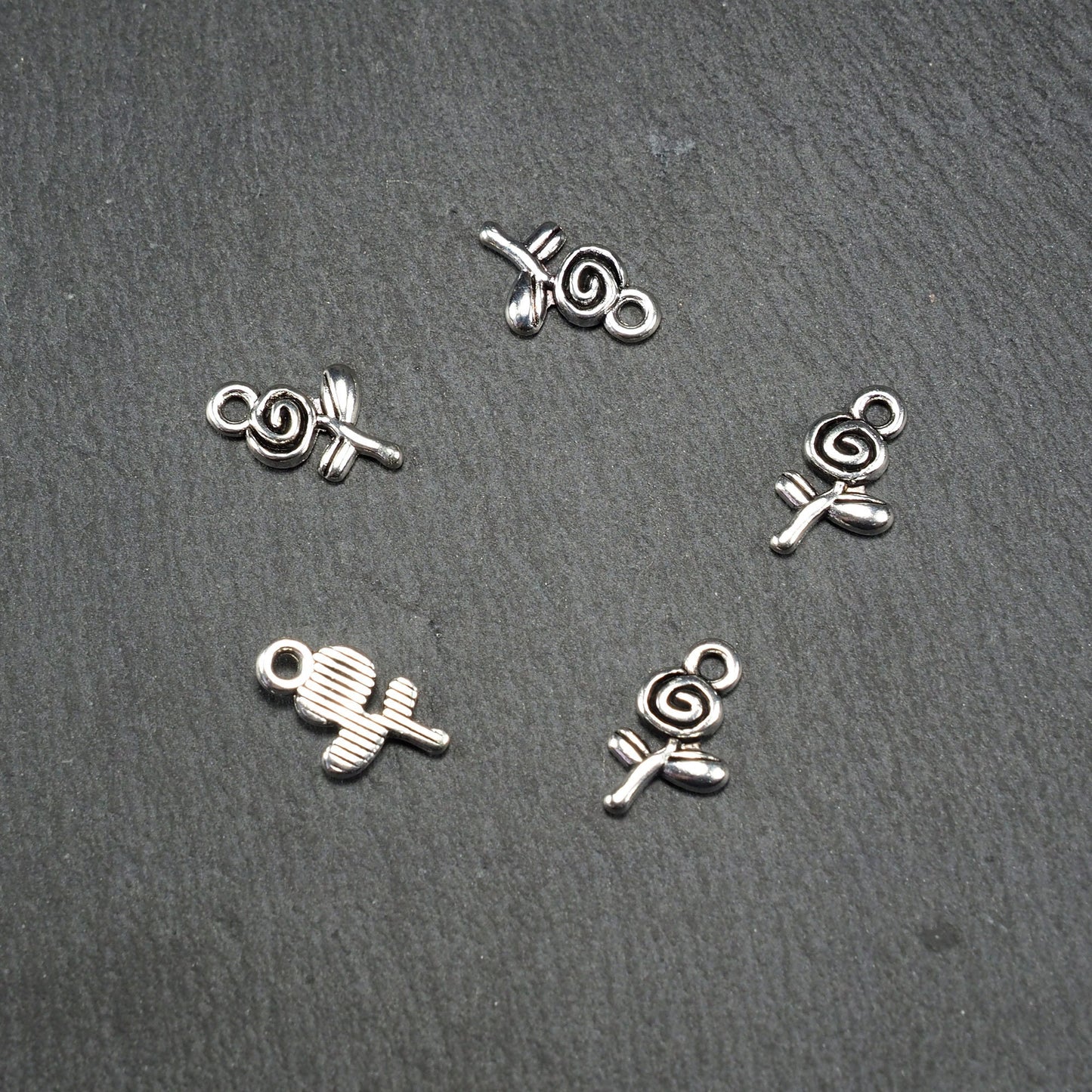 10 Anhänger Rose, antik silberfarben, 10950
