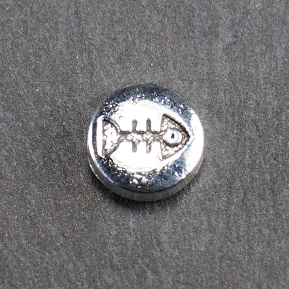5 Perlen Katzenkopf und Fisch, antik versilbert, 10990