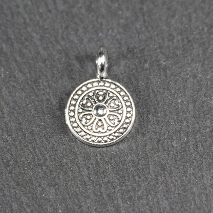 4 Anhänger Mandala Blüte, antik versilbert, 11038