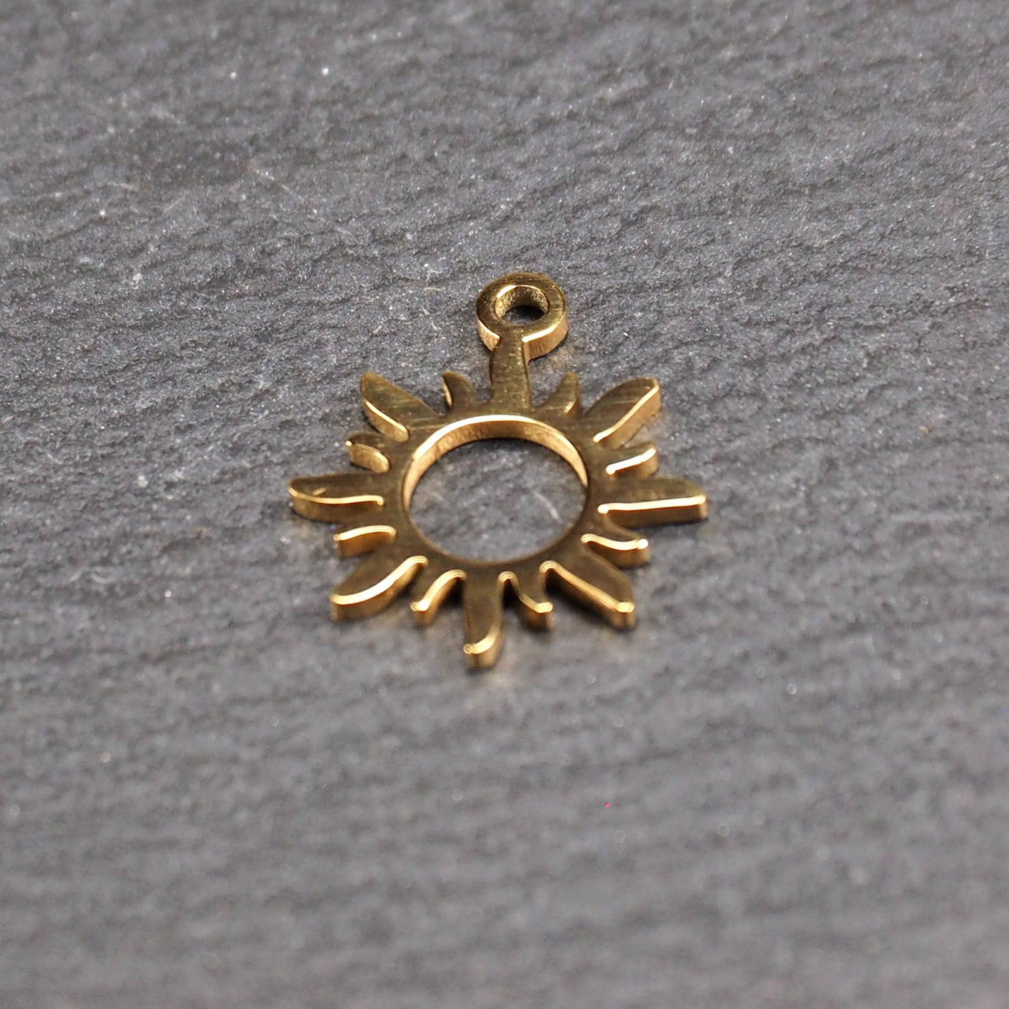 Anhänger Sonne, Edelstahl 304L, ionenvergoldet, 11102