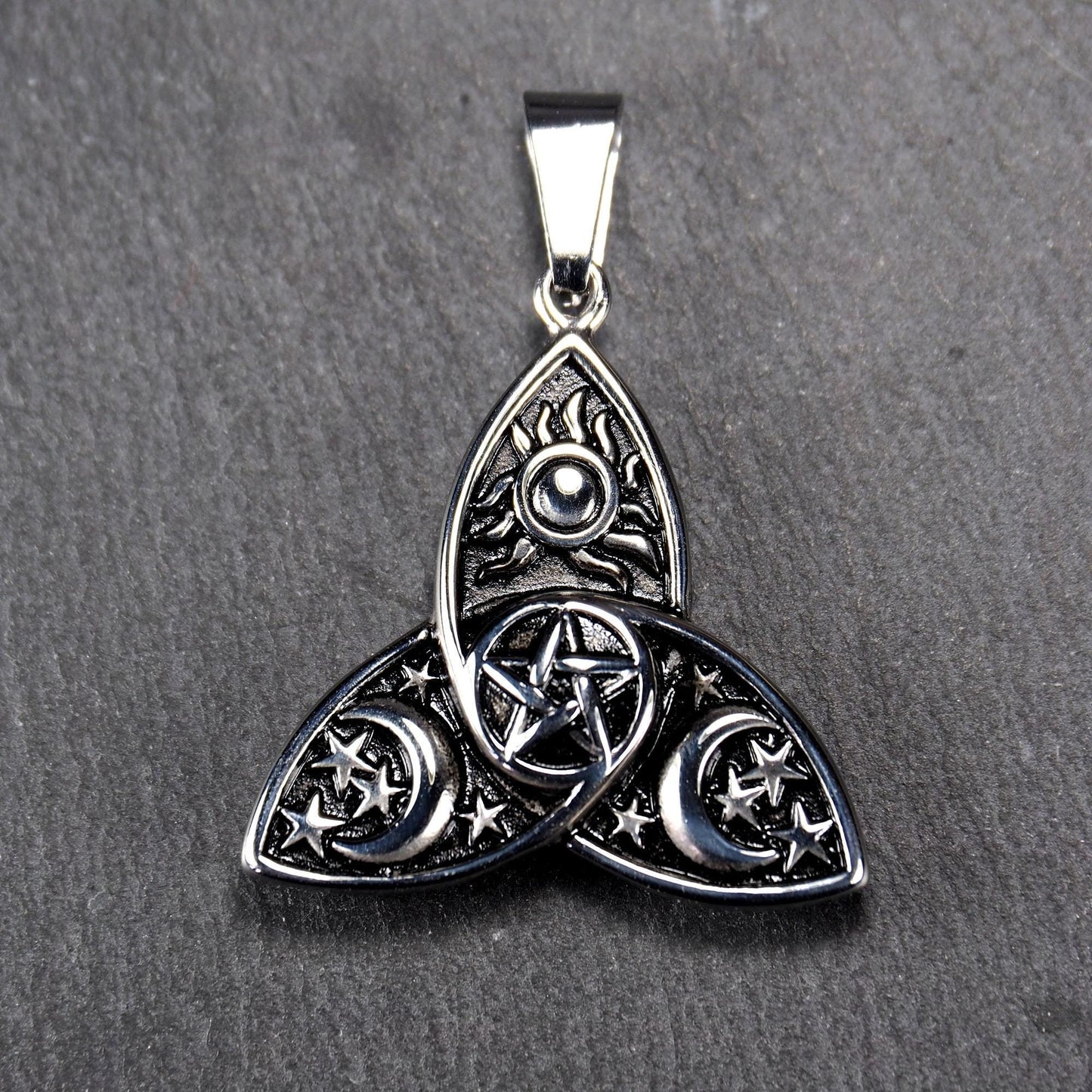 Anhänger Triquetra Pentagramm Sonne Mond Sterne, Edelstahl 304L, 11220