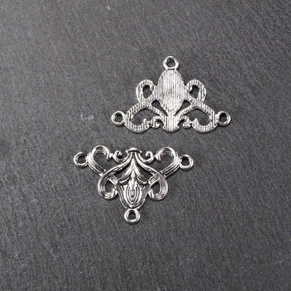 2 Verbinder Floral Jugendstil, antik versilbert, 11192