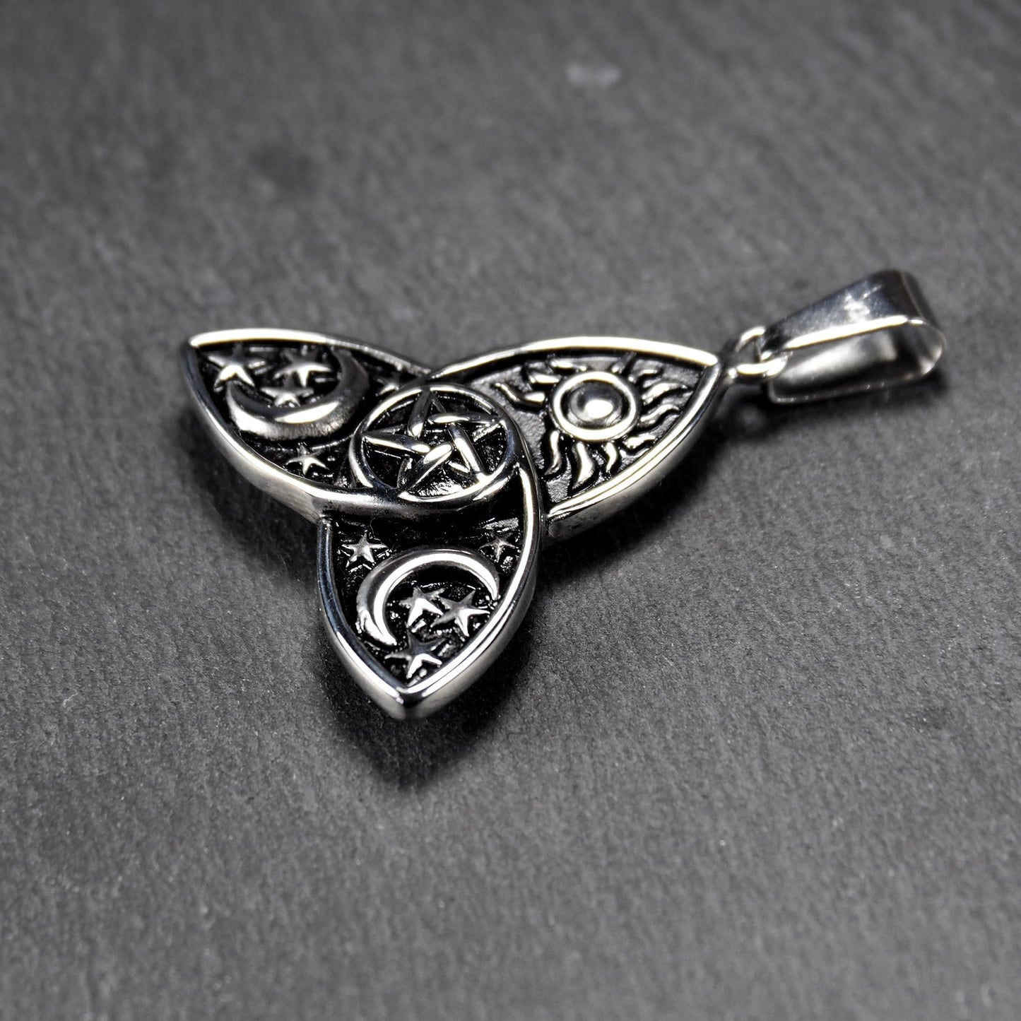 Anhänger Triquetra Pentagramm Sonne Mond Sterne, Edelstahl 304L, 11220