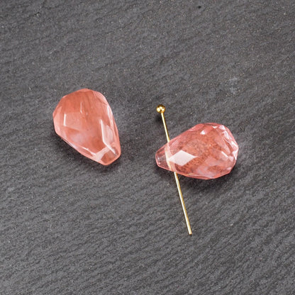 Kirschquarz Edelstein Perle, facettierter Tropfen, rosé, 11238
