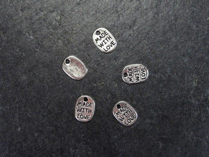 20 Anhänger "Made with love", antik silberfarben, 10025