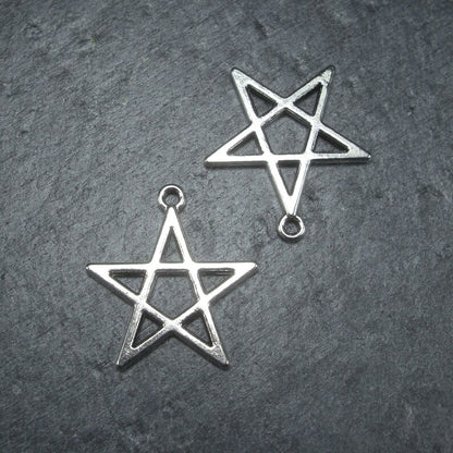 2 Anhänger Pentagramm, antik silberfarben, 10513
