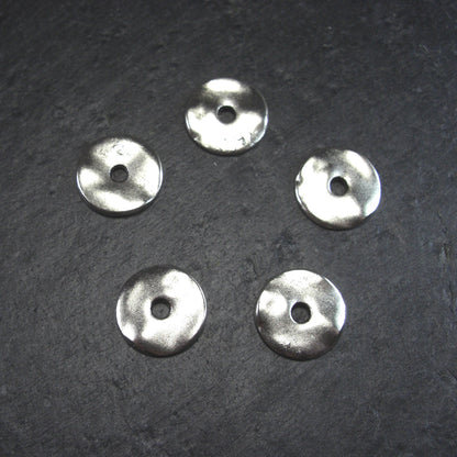 20 Spacer Perlen, Scheiben silberfarben, rustikal, 10246