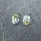 2 Böhmische Glasperlen, floral, frostig blau gold, 10360