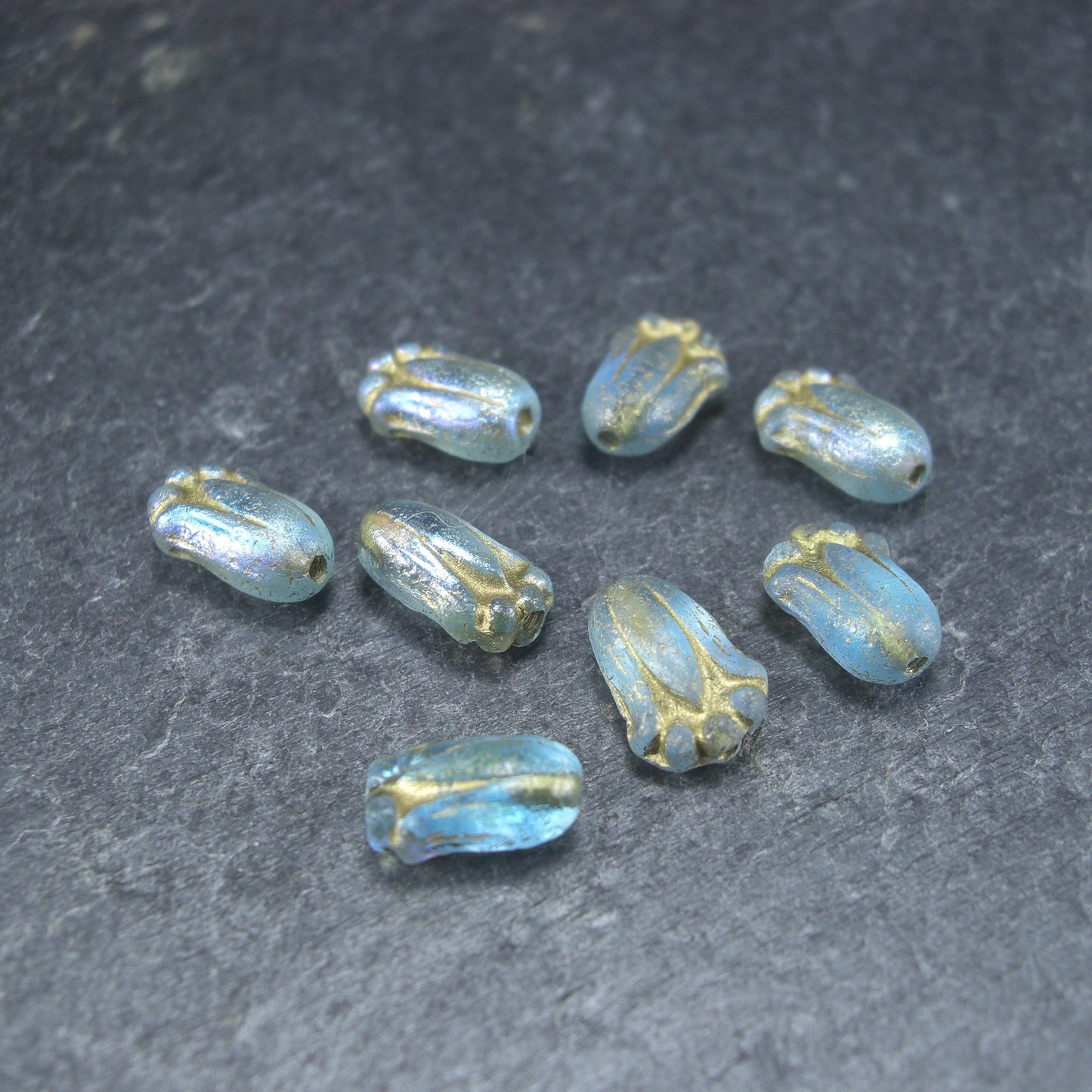 Böhmische Glasperlen, floral, frostig blau gold, 10360