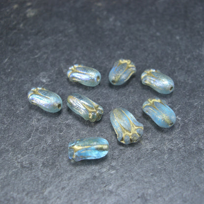 2 Böhmische Glasperlen, floral, frostig blau gold, 10360