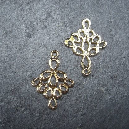 2 Chandelier Verbinder filigran, 24 Karat vergoldet, 10391