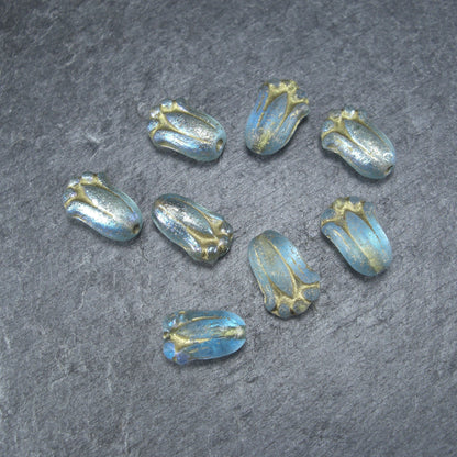 2 Böhmische Glasperlen, floral, frostig blau gold, 10360