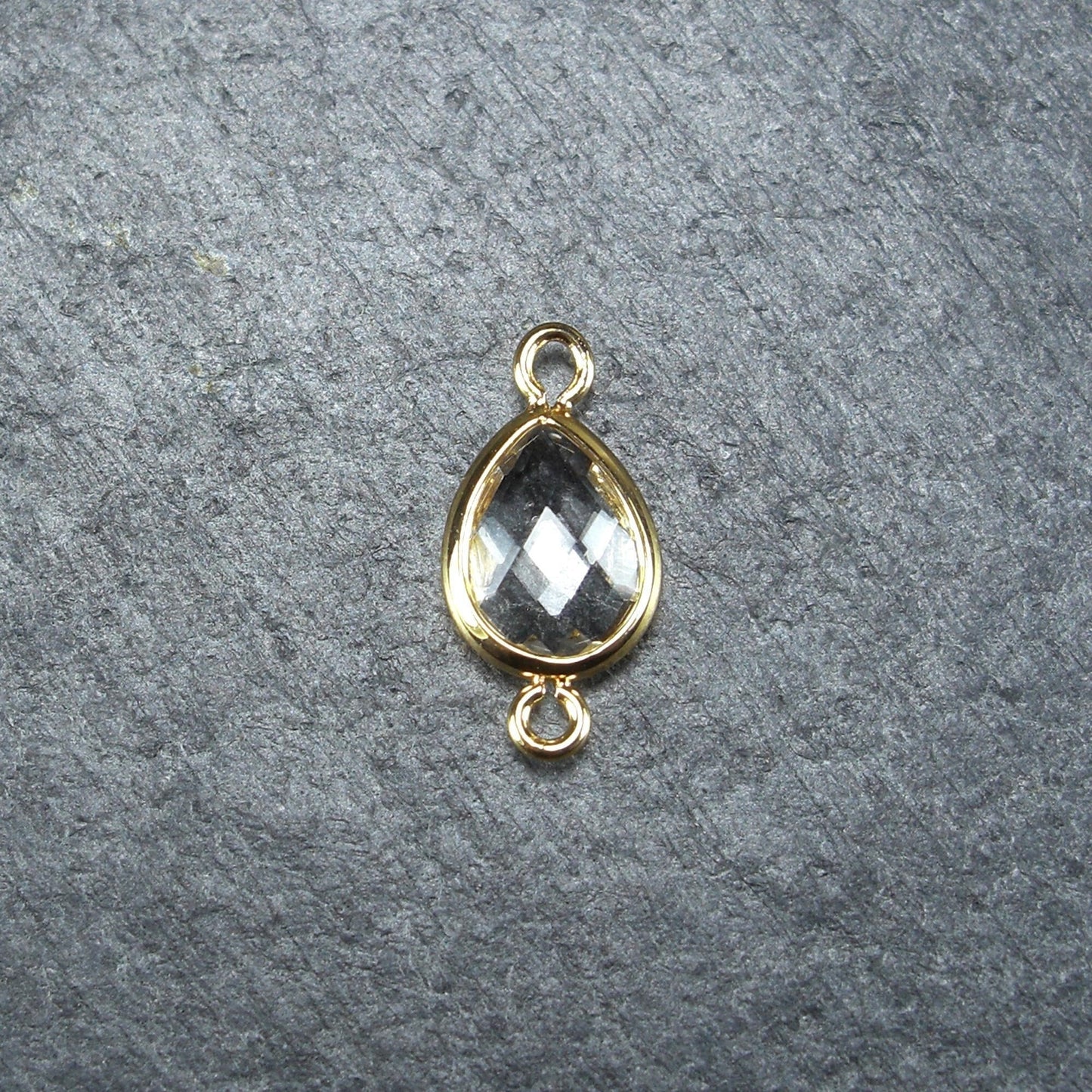 2 Verbinder mit geschliffenem Glas, weiß, 24 Karat vergoldet, 10345