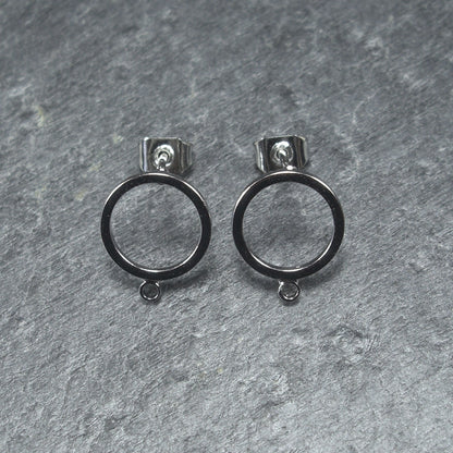 1 Paar Ohrstecker für Anhänger, Kreis, Messing, versilbert, Brisuren, 10438