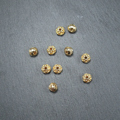 2 zauberhafte Lotos Perlen, 6 x 5 mm, 24 K Gold, 10453