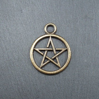 5 Anhänger Pentagramm, bronzefarben, 10504