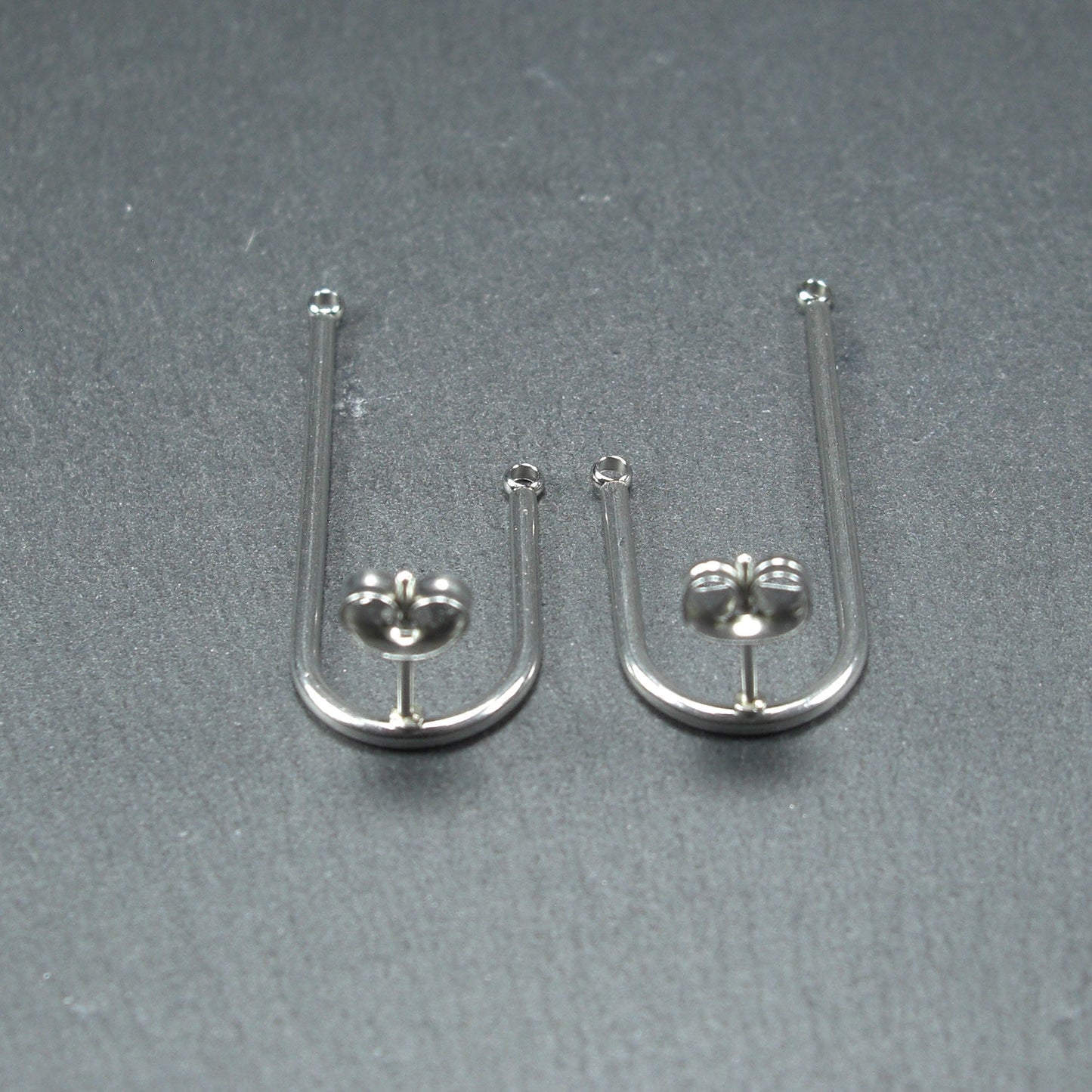 1 Paar Ohrstecker, bogenförmig, Edelstahl, 10481