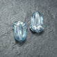2 Böhmische Glasperlen, floral, frostig blau silber, 10567