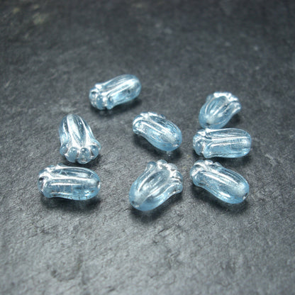 2 Böhmische Glasperlen, floral, frostig blau silber, 10567