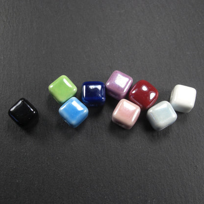 1 Strang Keramikperlen, 8 mm, Würfel, bunt, Farbmix, 10734