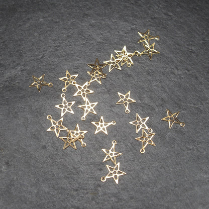 4 winzig kleine Stern Anhänger, Messing, 24 K vergoldet, 10851